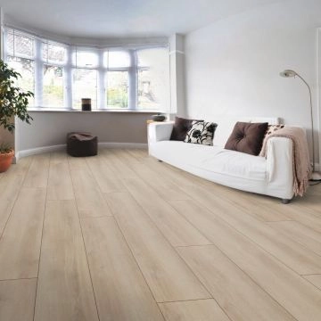 Parchet laminat Superior Advanced Plus 8 mm Stejar ton deschis D3902