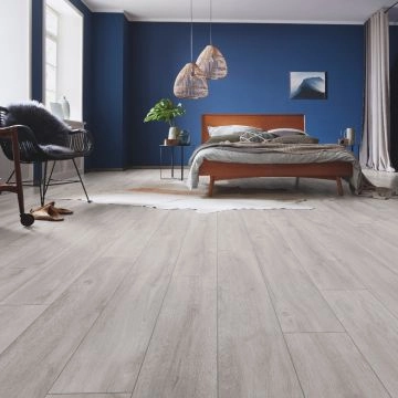 Parchet laminat Superior Advanced 8 mm Stejar ton mediu D4956