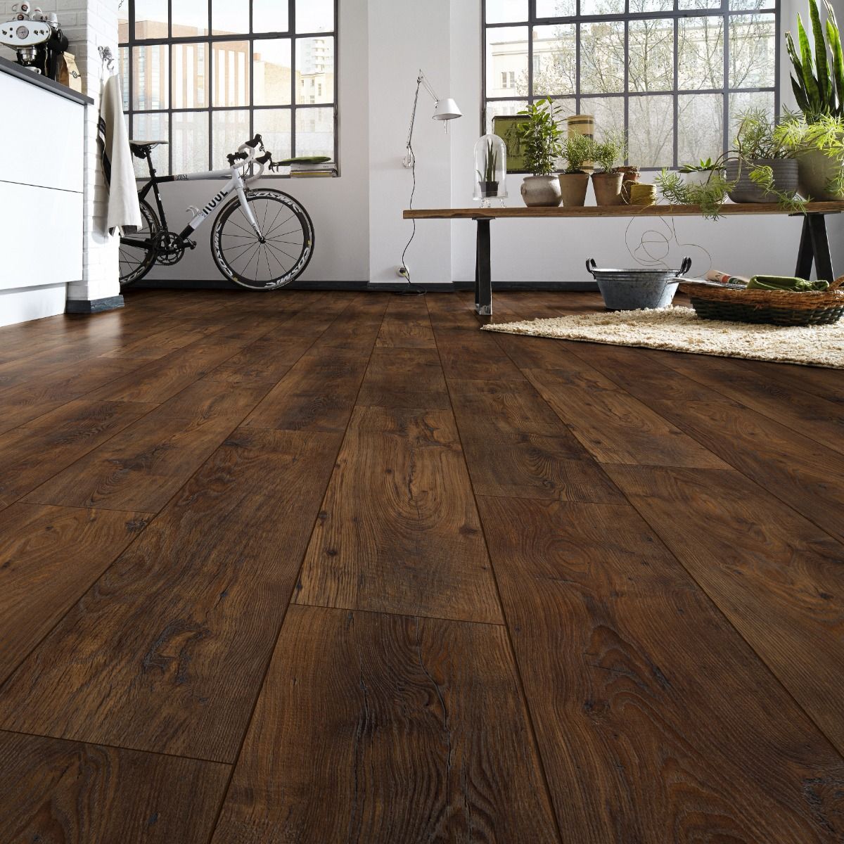 Parchet laminat nuc My Floor Chalet 10 mm ton inchis M1005