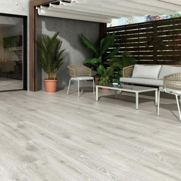 Gresie Alaplana Portelanata Isengard Gris RC MT 30x150 cm CM0575