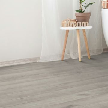 Parchet laminat Rooms Suite 8 mm Stejar ton deschis RV828