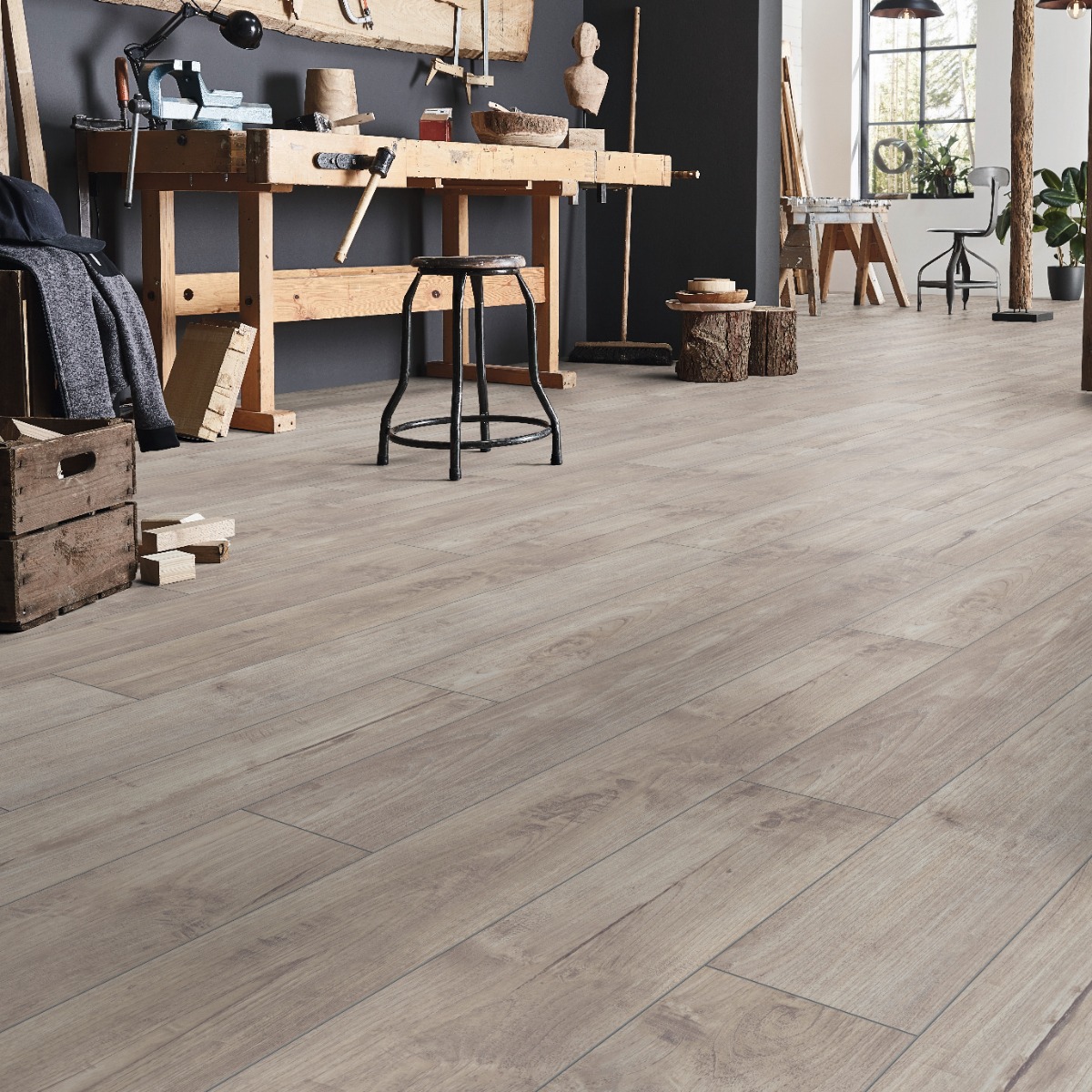 Parchet laminat Kronotex Exquisit 8 mm Stejar ton mediu D3241
