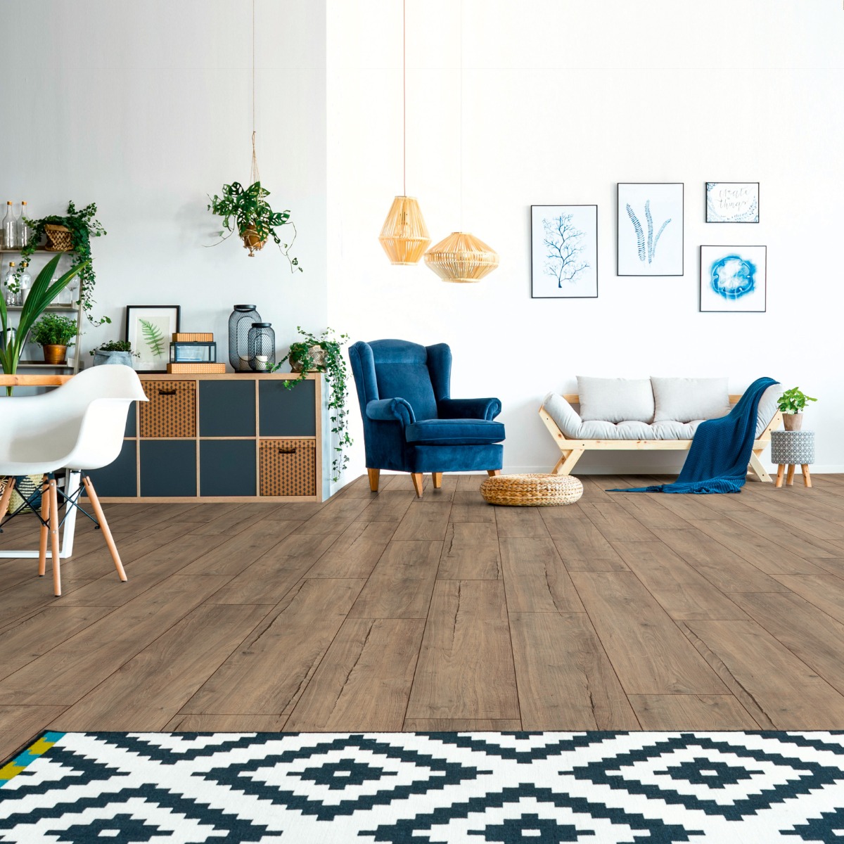 Parchet laminat stejar Kronotex Exquisit Plus 8 mm ton inchis D40422