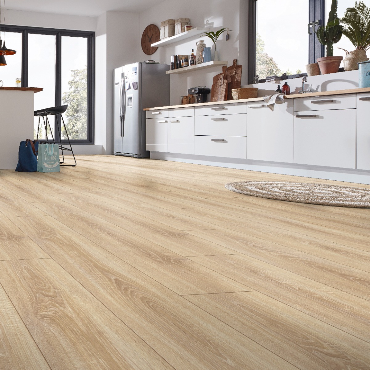 Parchet laminat stejar natur Kronotex Exquisit Plus 8 mm ton deschis D4164