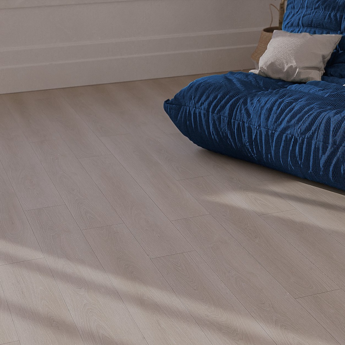 Parchet SPC Bigger5 Wolf 4.5 mm Stejar ton deschis REEUCW003